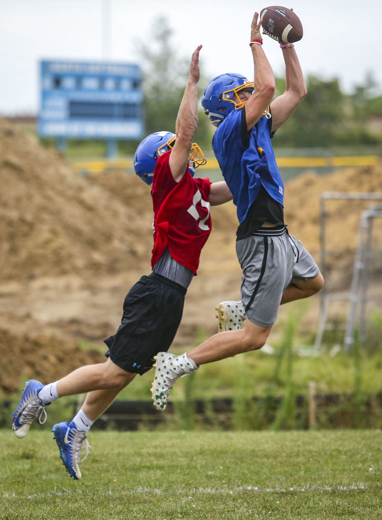 081219-qct-spt-football-practice-002